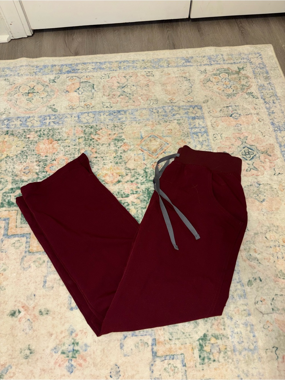 Women’s FIGS Kade cargo scrub pants